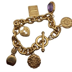 Vintage Gloria Vanderbilt Gold Charm Bracelet, Great Condition